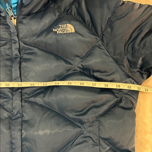 The North Face 550 Women's Navy Goose Down Puffer Jacket Size Medium - Picture 10 of 11
